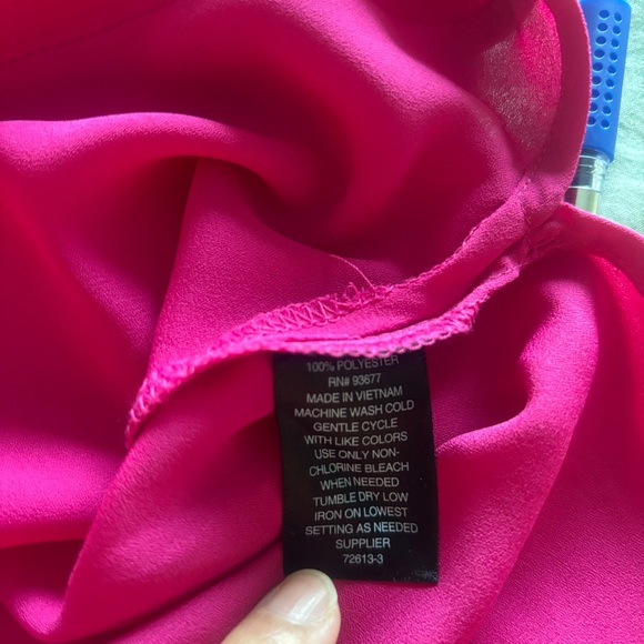 Pink blouse - Picture 7 of 8